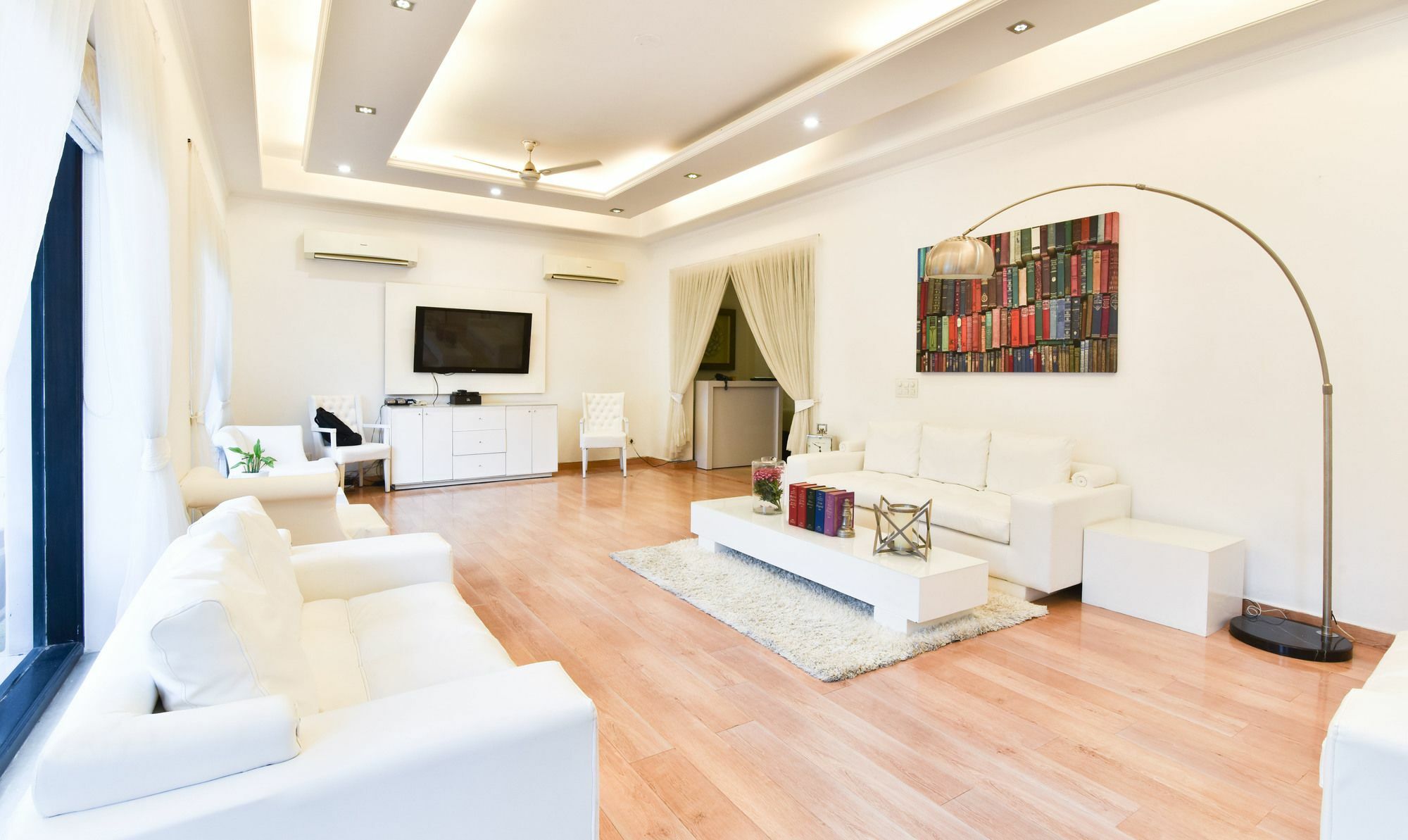 Treebo Trend The G8 Sector 39 Hotel Noida Exterior foto